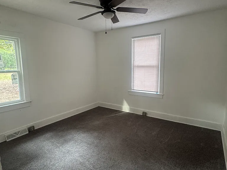 1724 Crapps Ave — Photo 18