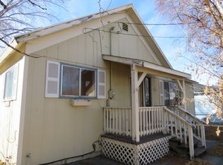 701 Stringtown Ave, Weed, CA 96094