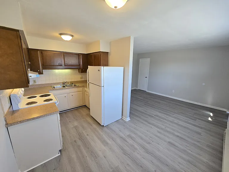 3475 Azalea Garden Rd Apartments — Photo 17