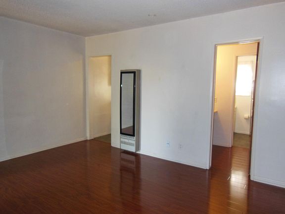 5th image of 206 S Electric Ave Unit B