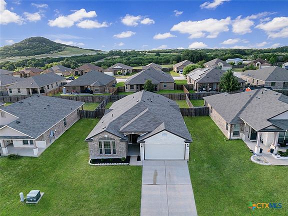 3rd image of 203 Ken Dr