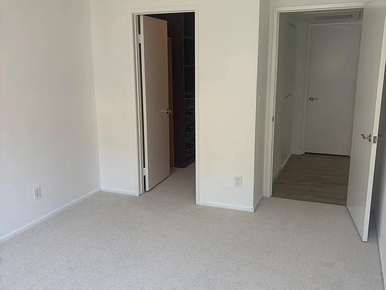 501 Palisades Dr #212 — Photo 8