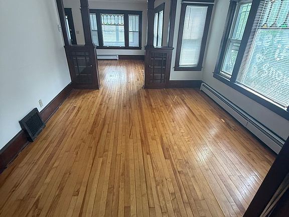 4th image of 972 School St #L