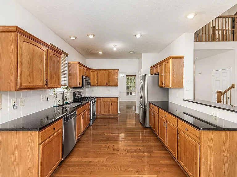 6739 Stillhouse Ln — Photo 3