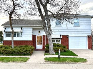 620 W 4th St, Webster, SD 57274