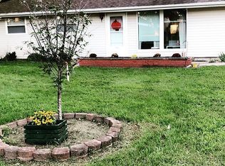 3629 N Riverlawn Dr, Warsaw, IN 46582