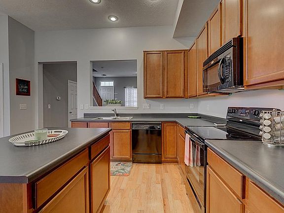 5th image of 1451 Laurel Park Dr