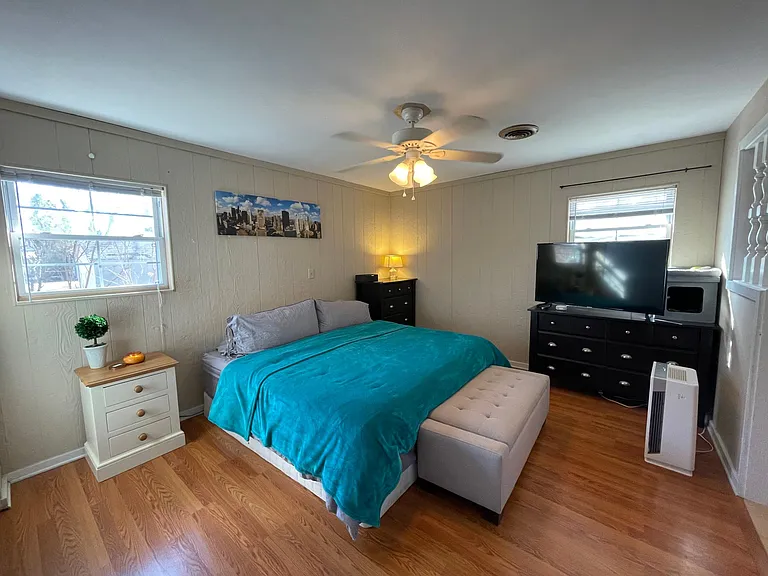 656 Russell Lake East Dr — Photo 6