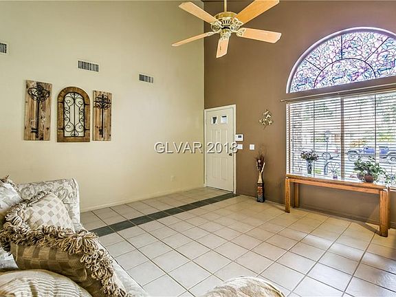 5th image of 8233 Mountain Heather Ct
