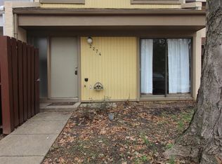 2274 White Cornus Ln, Reston, VA 20191