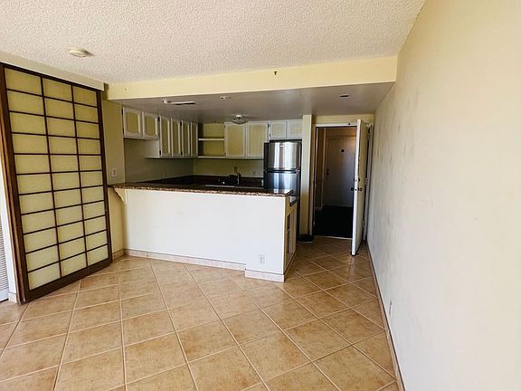 5th image of 2124 Awihi Pl APT 105