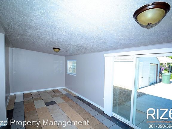 5th image of 537 S Navajo St