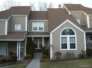 226 Sandpiper Ct, Yorktown Heights, NY 10598