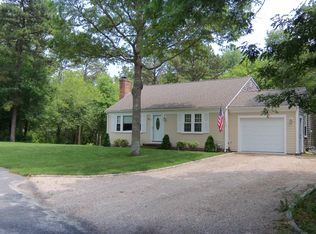 18 Hawes Run Rd, West Yarmouth, MA 02673