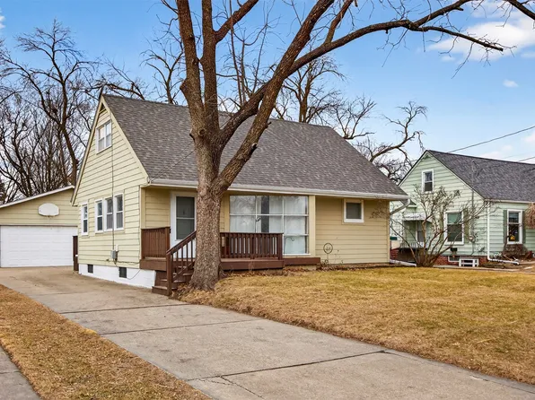 3702 54th St, Des Moines, IA 50310