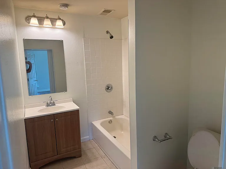 5650 Highland Rd #C — Photo 5