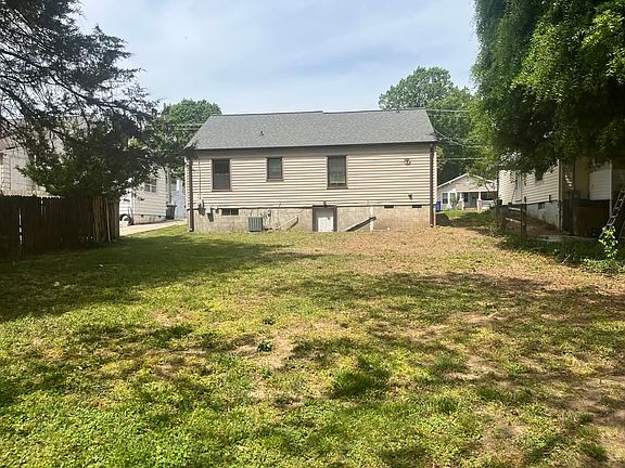 2nd image of 2116 E Sprague St