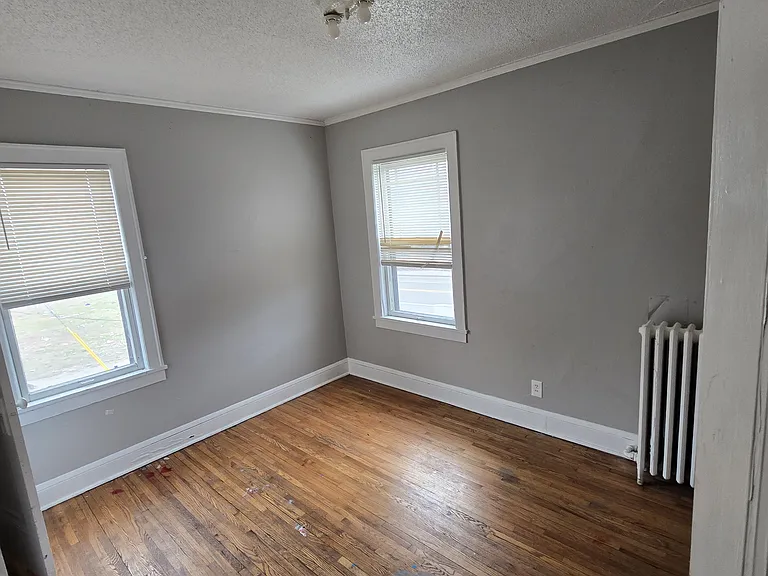 1900 Thomas Ave N #304 — Photo 4