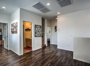 6834 Aqua Cove Ave, Las Vegas, NV 89142