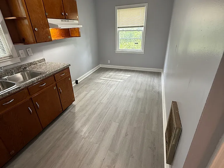 509 Weakley Ave — Photo 8