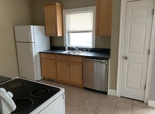 1667 Hillcrest Rd, Cleveland Heights, OH 44118