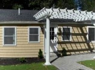 8 Hillcrest Rd, Scituate, MA 02066