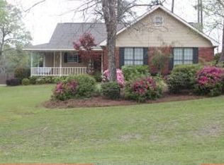 515 Green Hills Dr, Hattiesburg, MS 39402