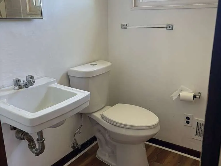 4928 Clover St — Photo 12