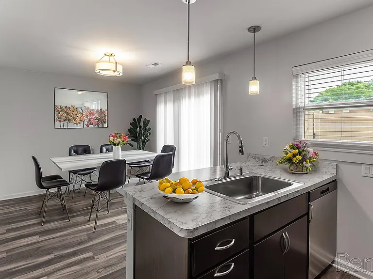 North Park Townhomes — Photo 37