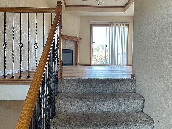 3rd image of 1123 NW Scenic Dr