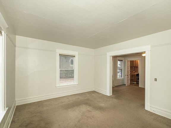 3rd image of 423 Homer Ave
