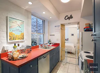 Rented by Bond New York