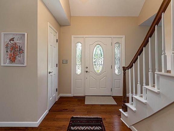 2nd image of 2919 W Kent Dr