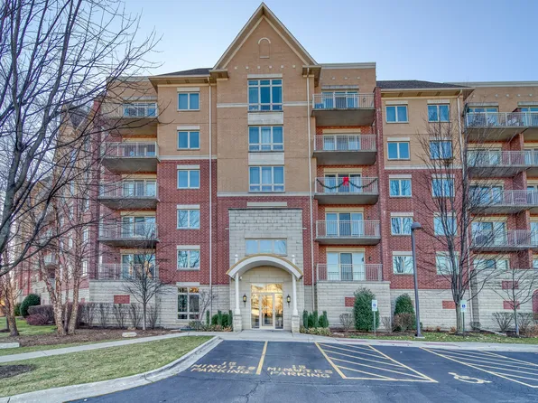 8300 Concord Dr Unit 211, Morton Grove, IL 60053