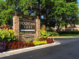 1069 Fountain Lake Dr, Brunswick, GA 31525