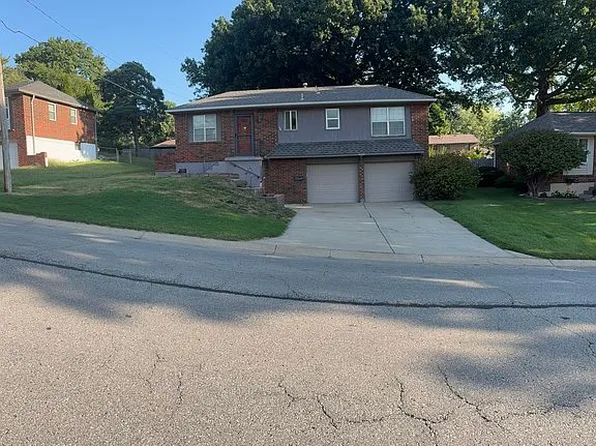 16904 E 35th Ter S, Independence, MO 64055