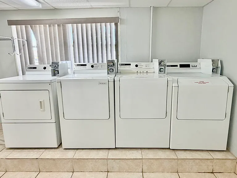 SHARED LAUNDRY ROOM