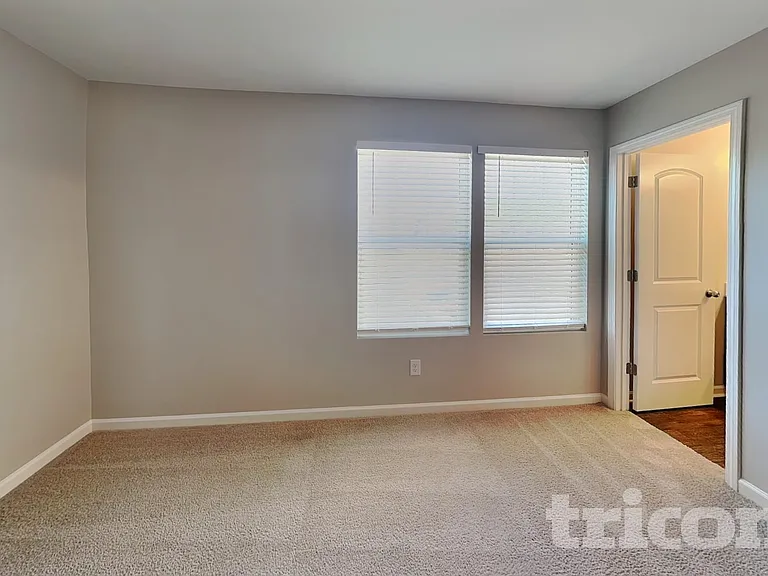 720 Fraternity Row — Photo 8