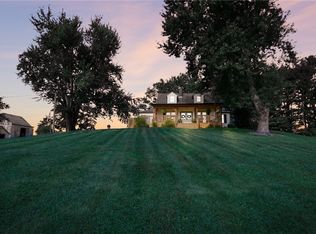 9855 N Tridelphia Rd, Crooksville, OH 43731