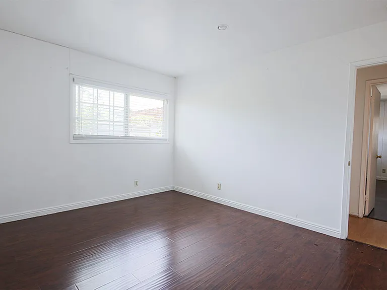 9381 Nichols Dr — Photo 19