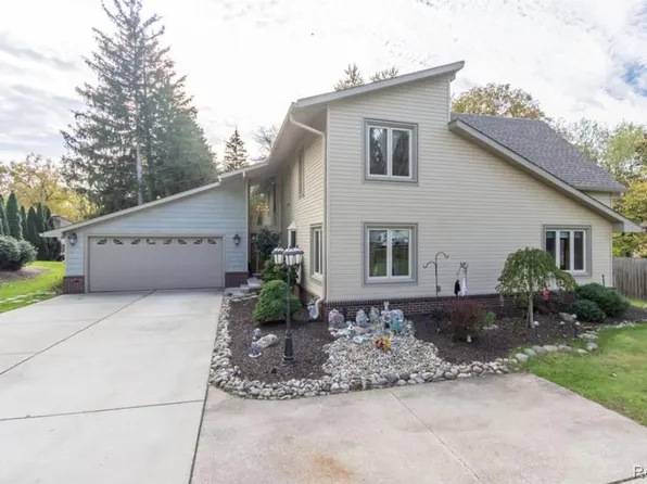 18850 Hannan Rd, New Boston, MI 48164