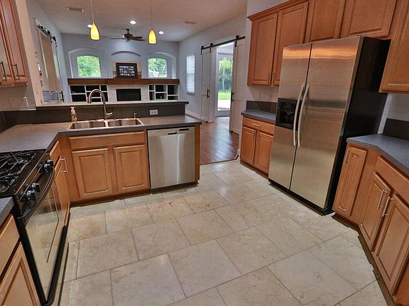 5th image of 6503 Silver Glen Dr