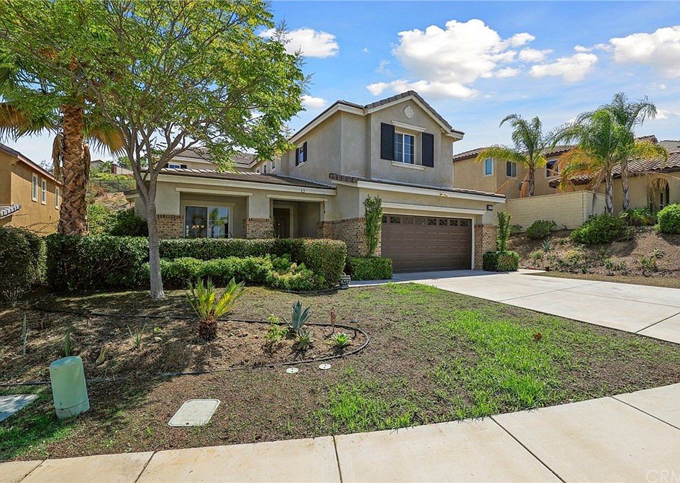 2nd image of 4117 Larkspur St
