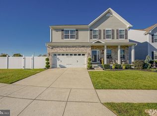 490 Defrancesco Cir, Glassboro, NJ 08028