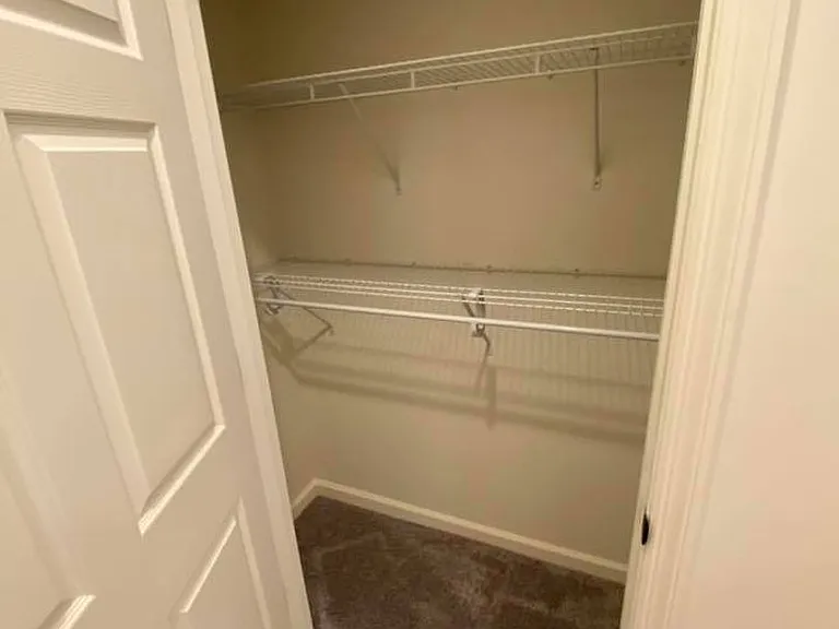 215 Kenlee Dr — Photo 13