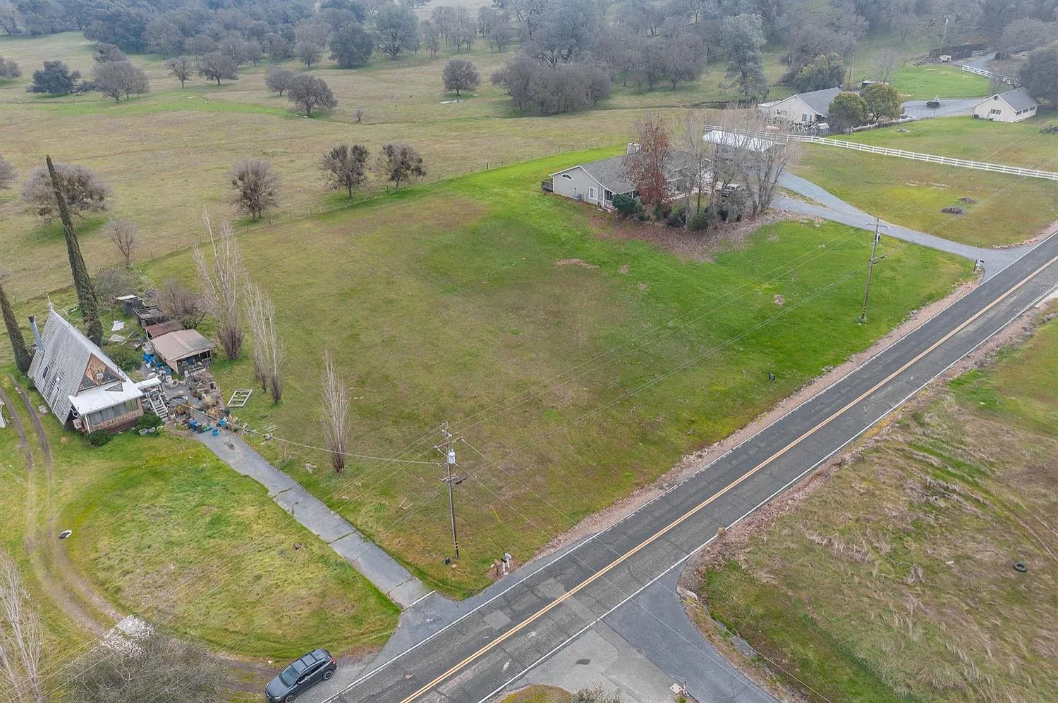 4612 Roadrunner Dr photo 1