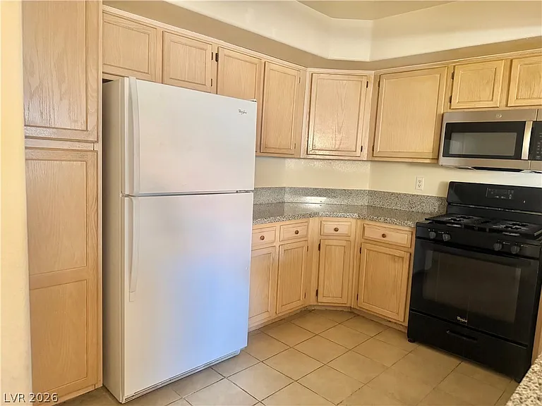 7950 W Flamingo Rd #2030 — Photo 22