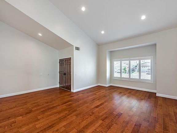 5th image of 29915 Rainbow Crest Dr