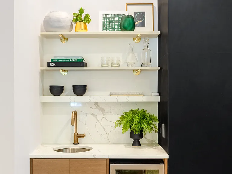 Designer Touches in the Resident Lounge