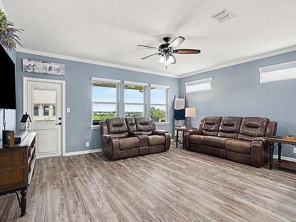 3rd image of 2906 Sawmill Ln